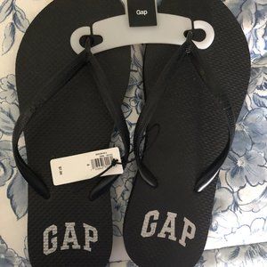 GAP Black Flip Flops